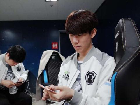 生命不息，整活不止？DK上演换位大乱斗，接下来还要换